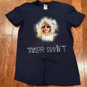 Taylor Swift tour T-Shirt